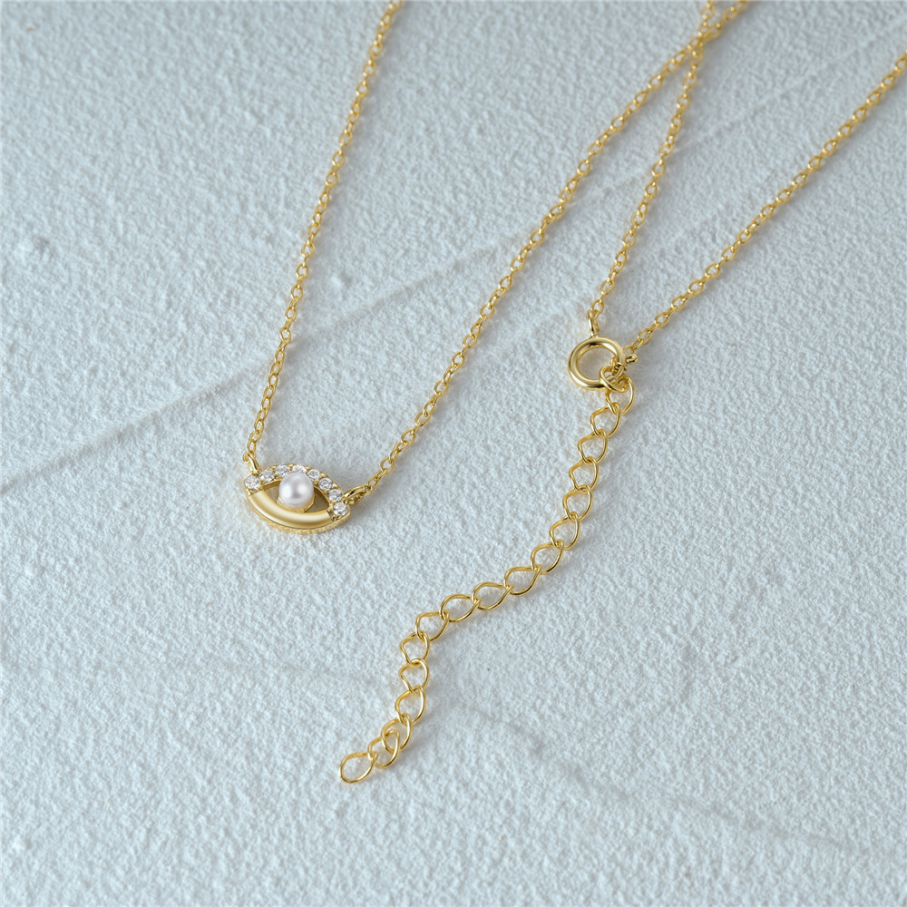 Pearl Eye Necklace